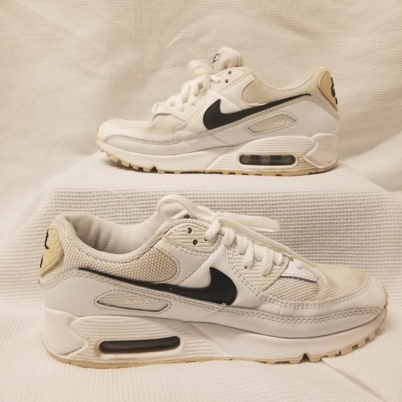 Nike Shoes - Nike Air Max